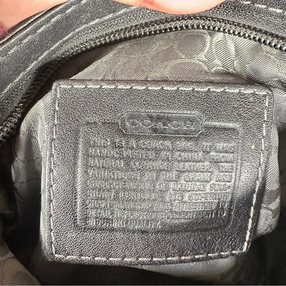 COACH Vintage Genuine Leather Crossbody Bag - Picture 9 of 11